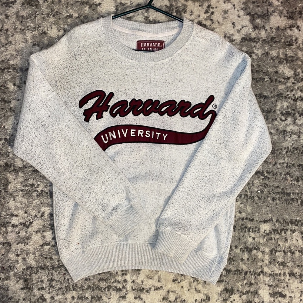 Embroidered Harvard crew neck